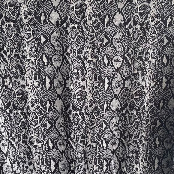 MOLLY BRACKEN Snake Print Long Sleeve Shirt Midi Dress Pleated Black Grey L - Picture 3 of 12